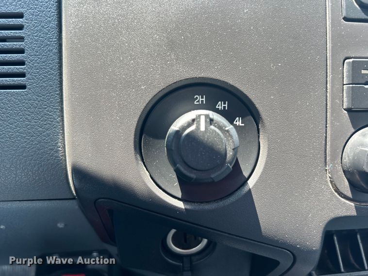 image for item EG1603 2012 Ford F450 Super Duty SuperCab utility / service truck