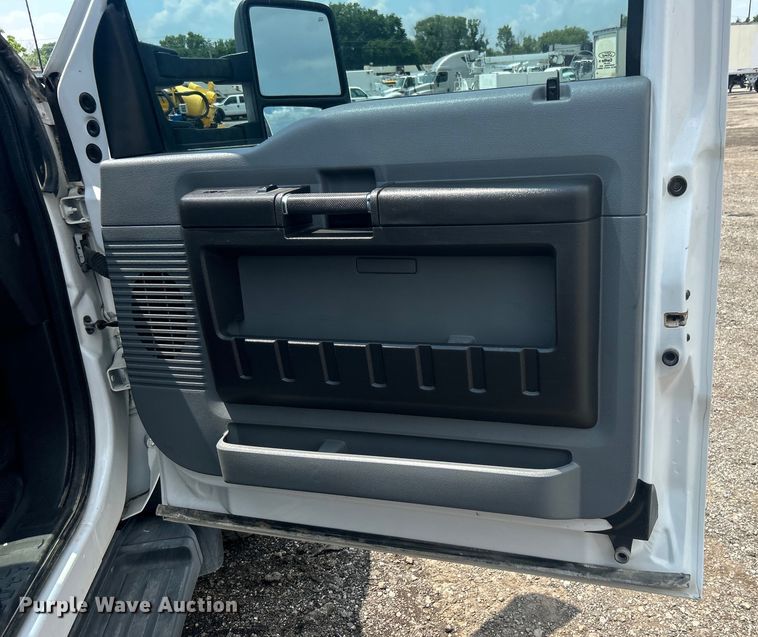 image for item EG1603 2012 Ford F450 Super Duty SuperCab utility / service truck