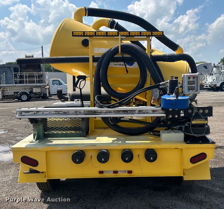 image for item EG1604 2015 Pacific Tek PV220 vacuum excavator