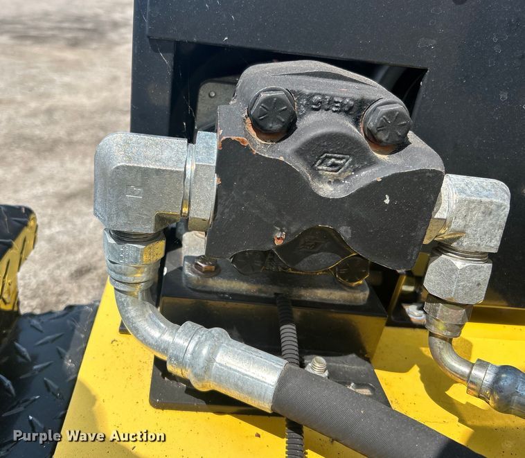 image for item EG1604 2015 Pacific Tek PV220 vacuum excavator