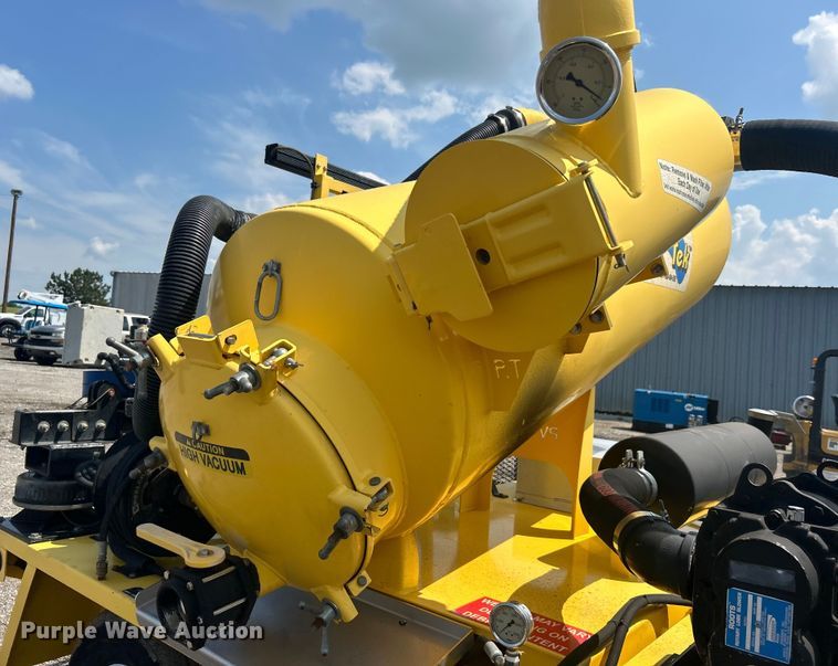 image for item EG1604 2015 Pacific Tek PV220 vacuum excavator