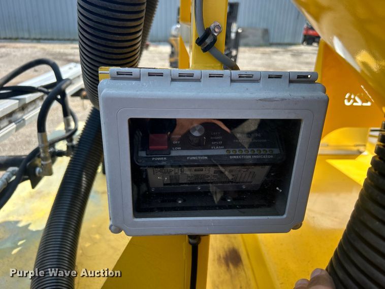 image for item EG1604 2015 Pacific Tek PV220 vacuum excavator