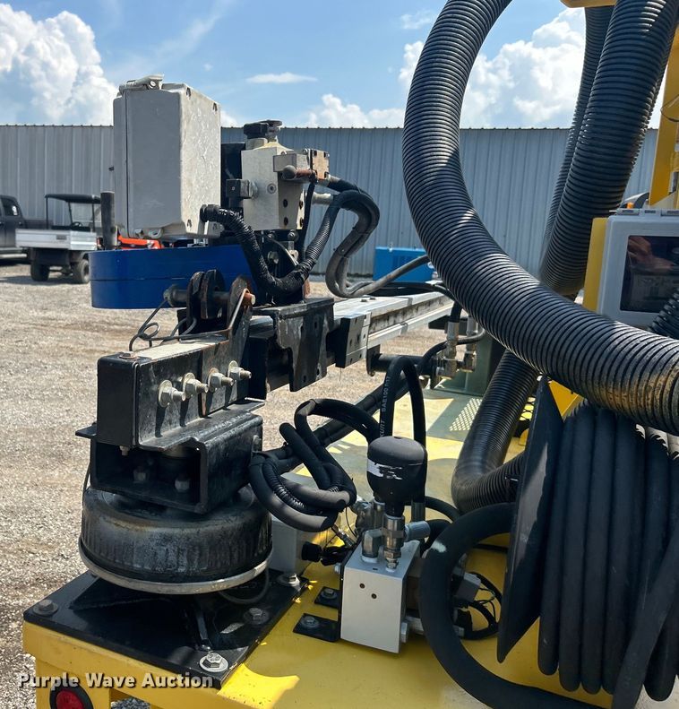 image for item EG1604 2015 Pacific Tek PV220 vacuum excavator