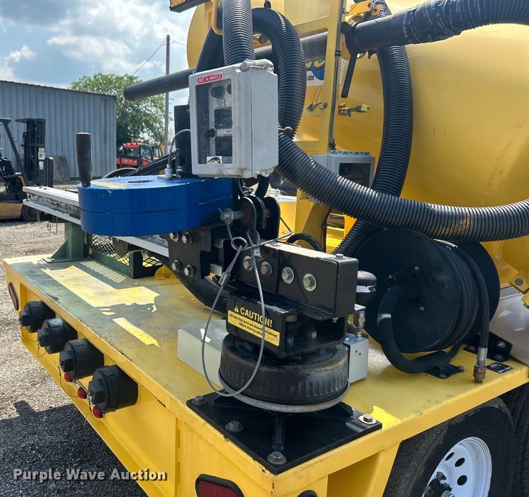 image for item EG1604 2015 Pacific Tek PV220 vacuum excavator