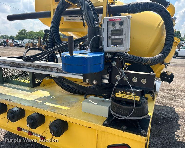 image for item EG1604 2015 Pacific Tek PV220 vacuum excavator