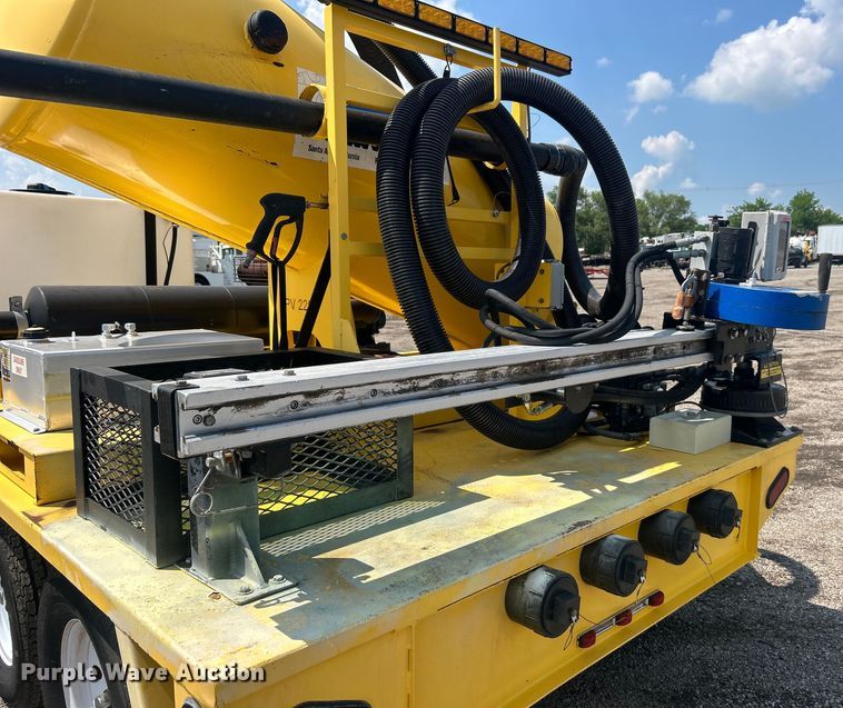 image for item EG1604 2015 Pacific Tek PV220 vacuum excavator