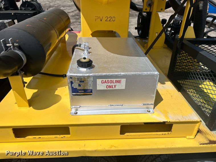 image for item EG1604 2015 Pacific Tek PV220 vacuum excavator