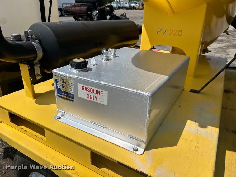 image for item EG1604 2015 Pacific Tek PV220 vacuum excavator