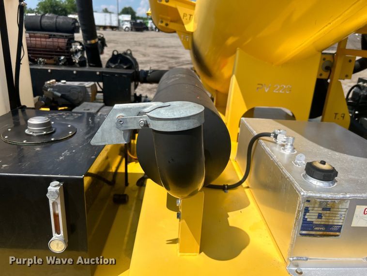 image for item EG1604 2015 Pacific Tek PV220 vacuum excavator