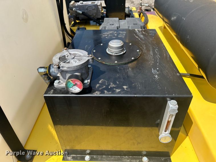 image for item EG1604 2015 Pacific Tek PV220 vacuum excavator