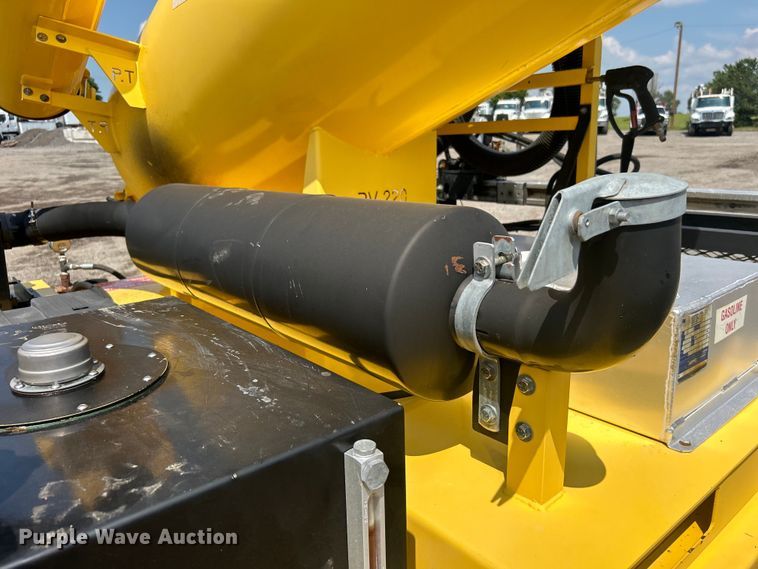 image for item EG1604 2015 Pacific Tek PV220 vacuum excavator