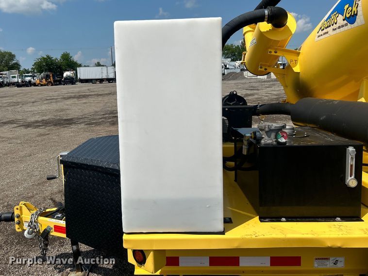 image for item EG1604 2015 Pacific Tek PV220 vacuum excavator