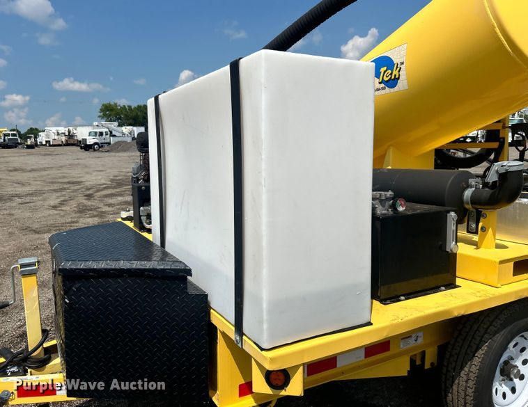 image for item EG1604 2015 Pacific Tek PV220 vacuum excavator