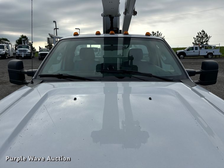 image for item EG1611 2012 Ford F450 Super Duty bucket truck