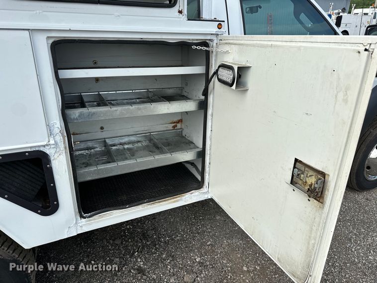 image for item EG1611 2012 Ford F450 Super Duty bucket truck