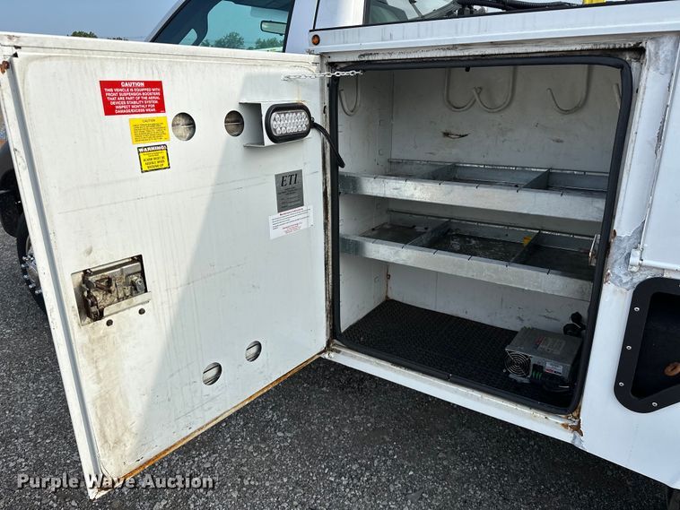 image for item EG1611 2012 Ford F450 Super Duty bucket truck