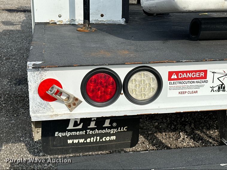 image for item EG1611 2012 Ford F450 Super Duty bucket truck