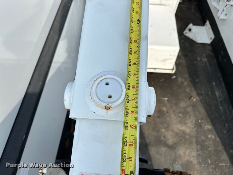 image for item EG1611 2012 Ford F450 Super Duty bucket truck