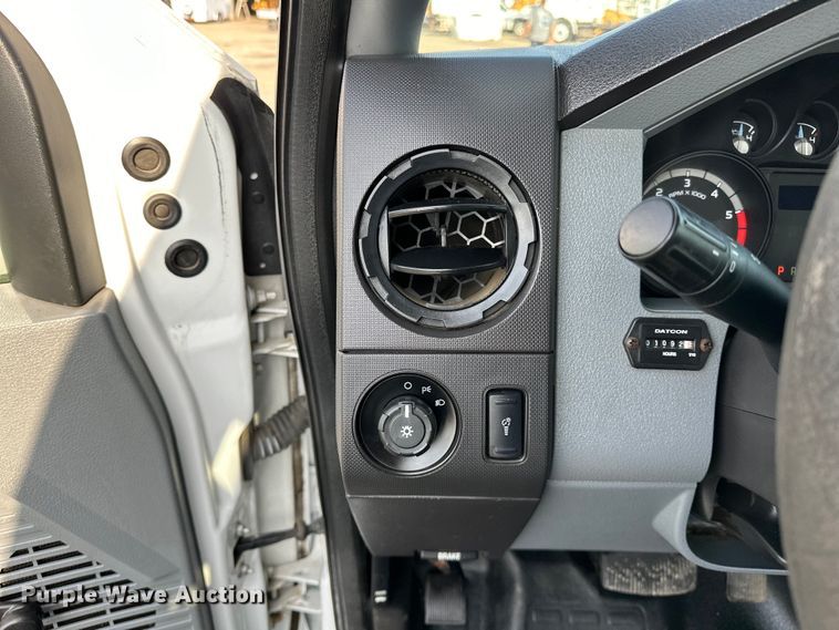 image for item EG1611 2012 Ford F450 Super Duty bucket truck