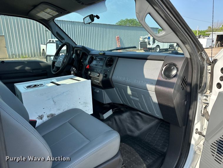 image for item EG1611 2012 Ford F450 Super Duty bucket truck