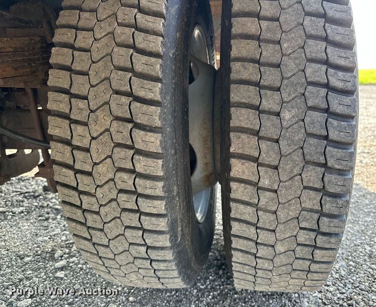 image for item EG1611 2012 Ford F450 Super Duty bucket truck