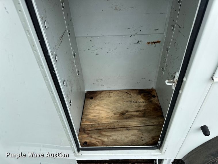 image for item EG1620 2006 International  4300 SBA utility / service truck