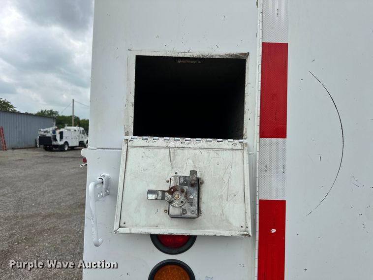 image for item EG1620 2006 International  4300 SBA utility / service truck