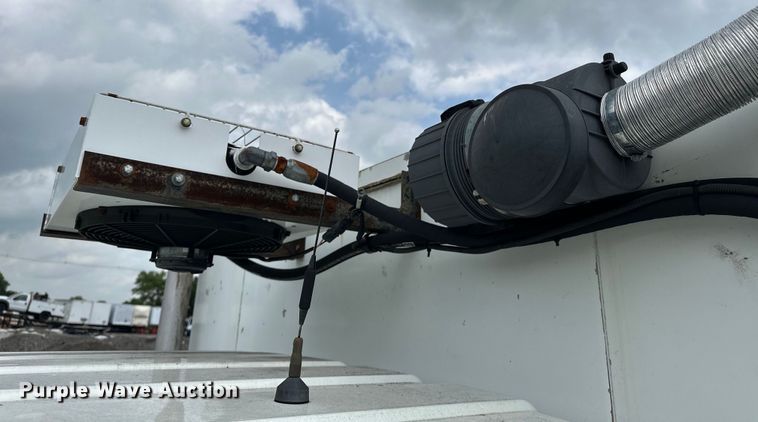 image for item EG1620 2006 International  4300 SBA utility / service truck