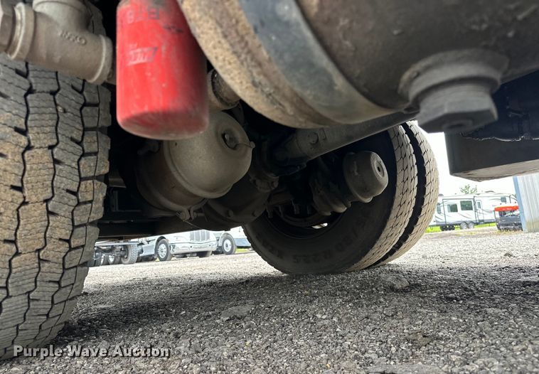 image for item EG1620 2006 International  4300 SBA utility / service truck