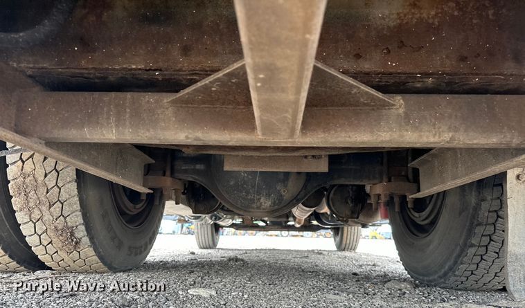 image for item EG1620 2006 International  4300 SBA utility / service truck