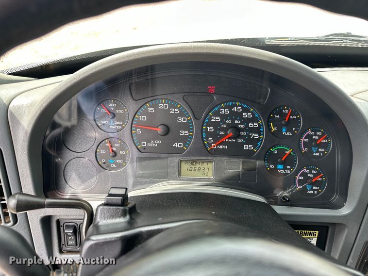 image for item EG1620 2006 International  4300 SBA utility / service truck