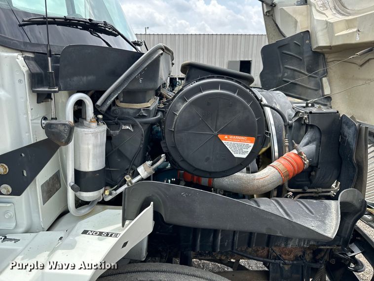 image for item EG1620 2006 International  4300 SBA utility / service truck