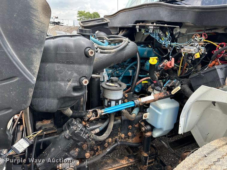 image for item EG1620 2006 International  4300 SBA utility / service truck