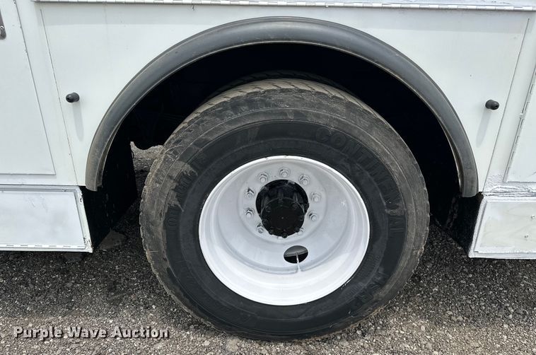 image for item EG1620 2006 International  4300 SBA utility / service truck