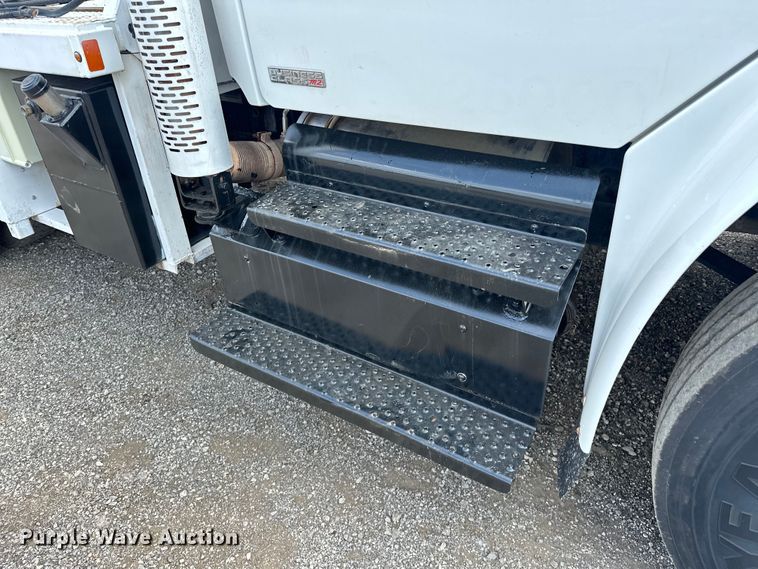 image for item EG1625 2012 Freightliner  Business Class M2 utility / service truck