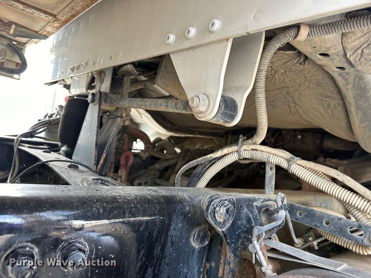 image for item EG1625 2012 Freightliner  Business Class M2 utility / service truck