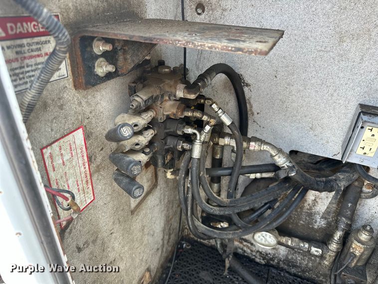 image for item EG1625 2012 Freightliner  Business Class M2 utility / service truck