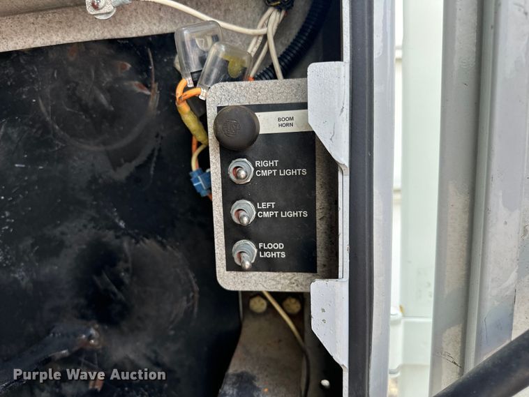 image for item EG1625 2012 Freightliner  Business Class M2 utility / service truck