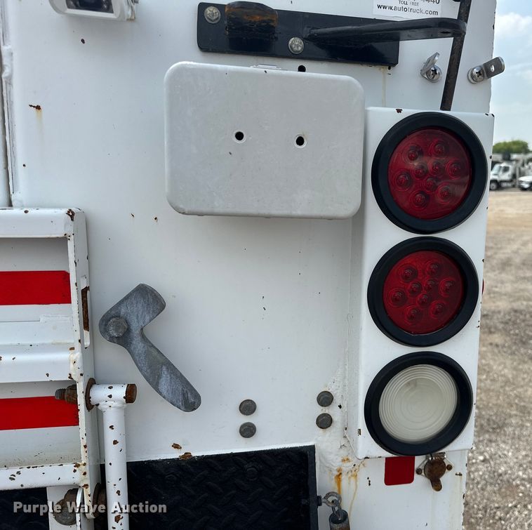 image for item EG1625 2012 Freightliner  Business Class M2 utility / service truck