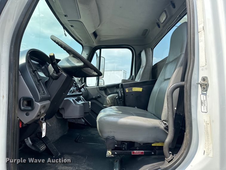 image for item EG1625 2012 Freightliner  Business Class M2 utility / service truck