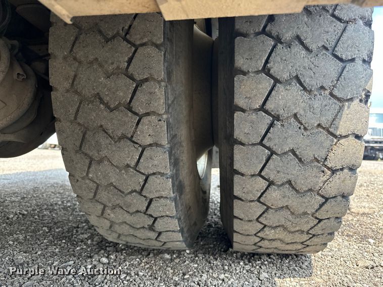 image for item EG1625 2012 Freightliner  Business Class M2 utility / service truck