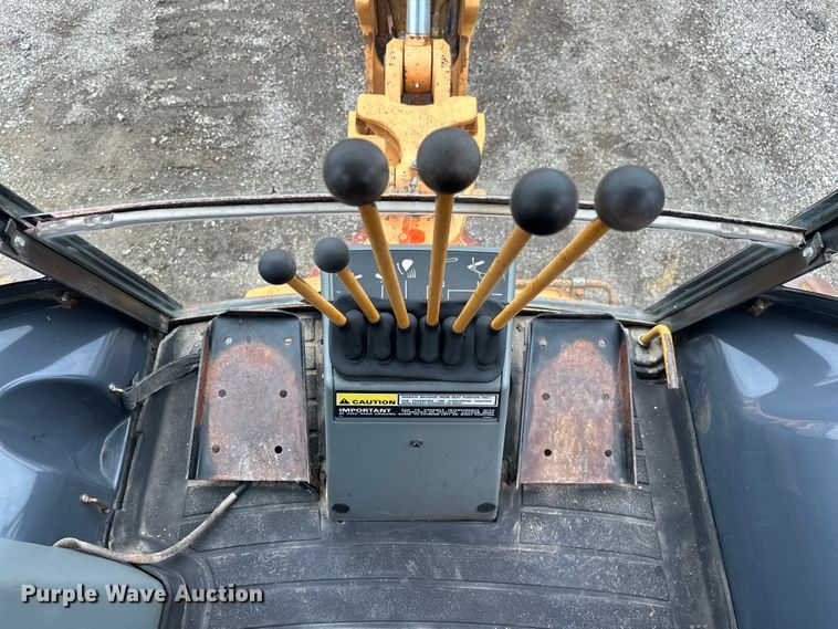 image for item EG1636 1995 Case 580 Super L backhoe