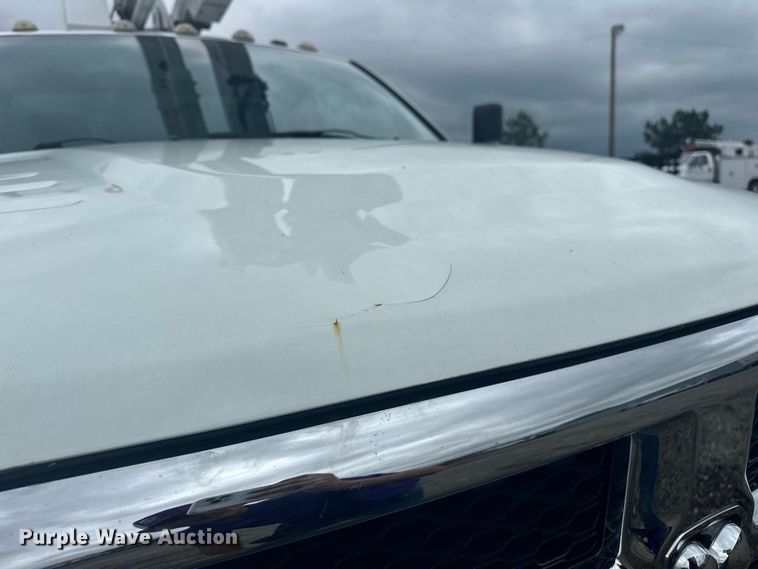 image for item EG1637 2015 Dodge Ram 5500HD bucket truck