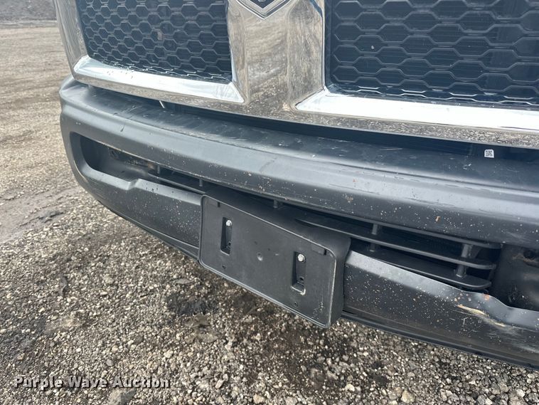 image for item EG1637 2015 Dodge Ram 5500HD bucket truck