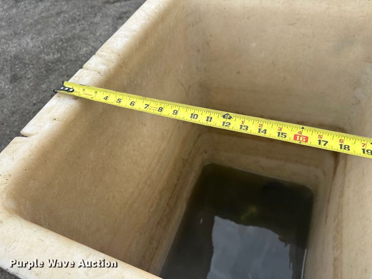 image for item EG1637 2015 Dodge Ram 5500HD bucket truck