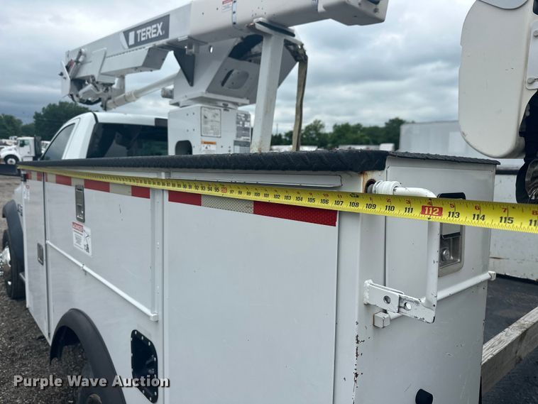image for item EG1637 2015 Dodge Ram 5500HD bucket truck