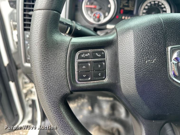 image for item EG1637 2015 Dodge Ram 5500HD bucket truck