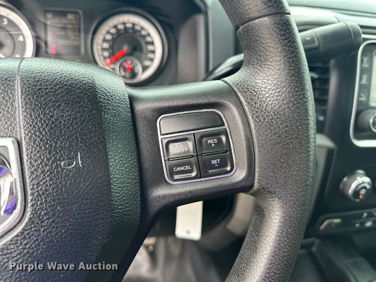 image for item EG1637 2015 Dodge Ram 5500HD bucket truck