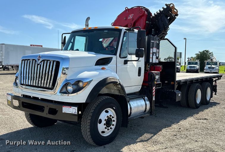 image for item EG1642 2014 International  WorkStar 7500 crane truck