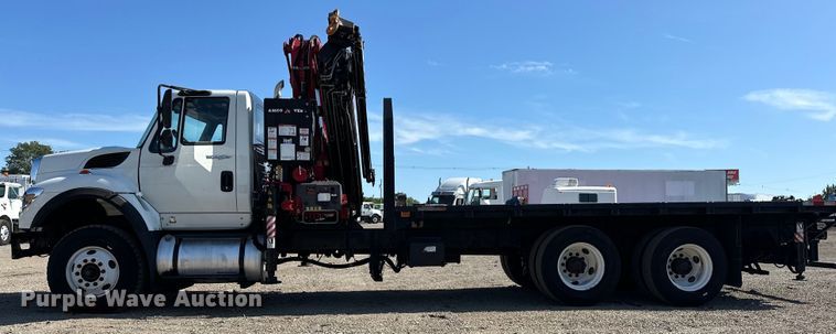 image for item EG1642 2014 International  WorkStar 7500 crane truck